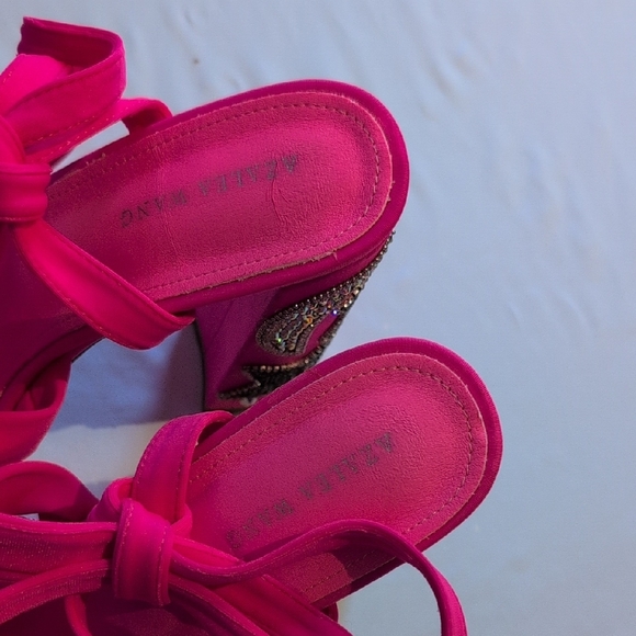 Azalea Wang Pink Women's Sandals - Picture 8 of 8